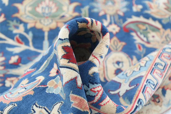 Heritage 4’ 0″ x 12’ 0″ - No. AV37641 - ALRUG Rug Store