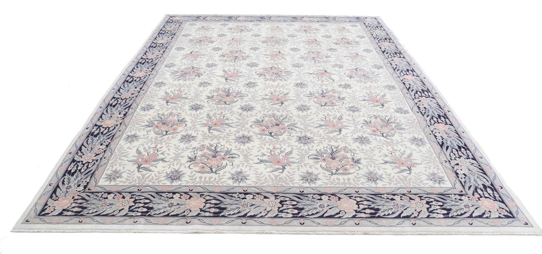 Heritage 9’ 0″ x 11’ 9″ - No. AV34842 - ALRUG Rug Store
