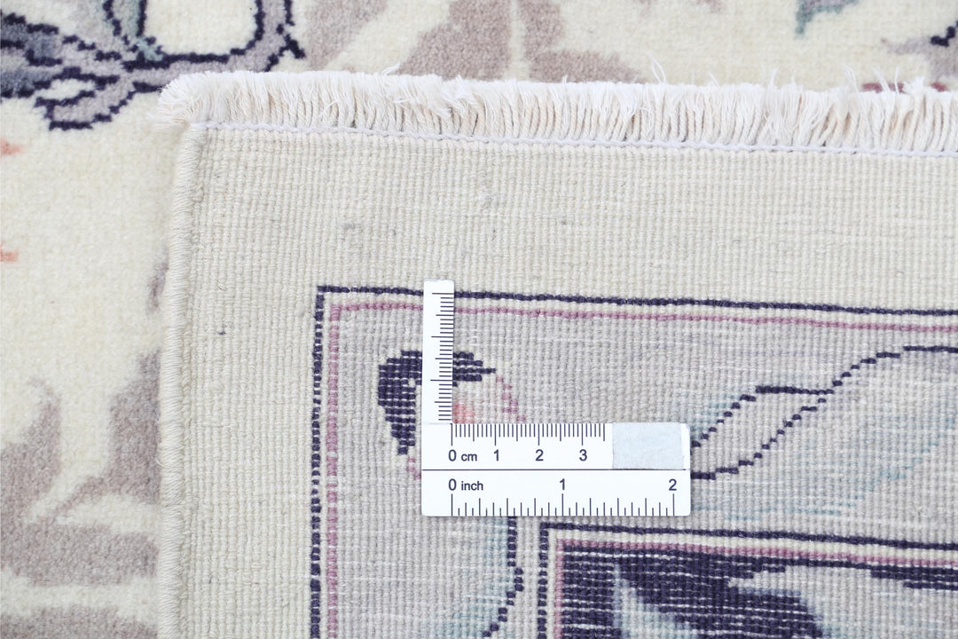 Heritage 9’ 0″ x 11’ 9″ - No. AV34842 - ALRUG Rug Store