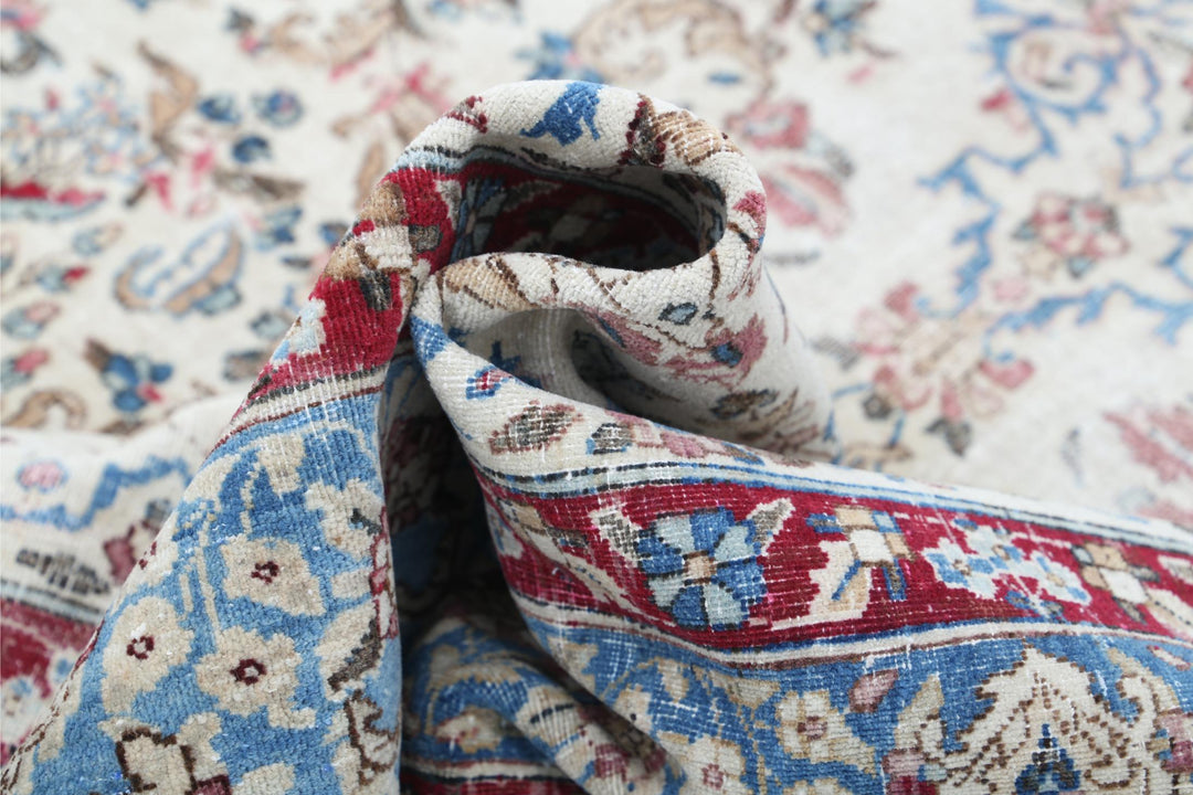 Kerman 5’ 10” x 8’ 6″ - No. AV95455 - ALRUG Rug Store