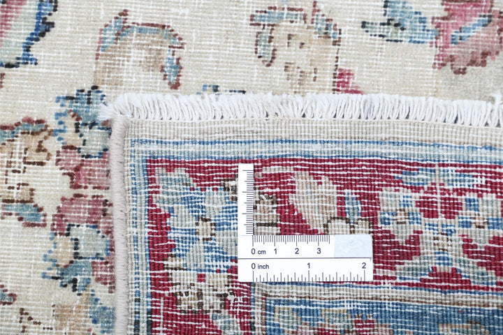 Kerman 5’ 10” x 8’ 6″ - No. AV95455 - ALRUG Rug Store