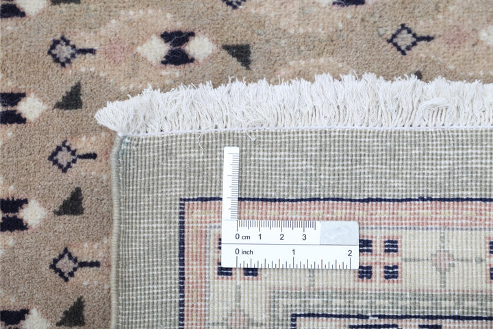 Mir 7’ 8″ x 8’ 7″ - No. AV29396 - ALRUG Rug Store