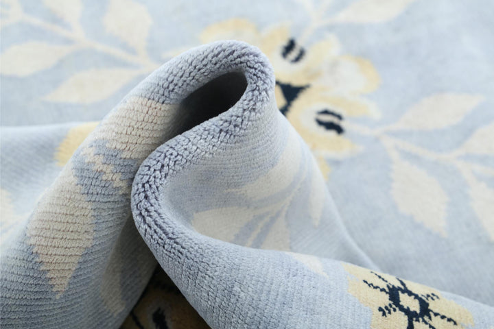 Modcar 8’ 10” x 11’ 8″ - No. AV93124 - ALRUG Rug Store