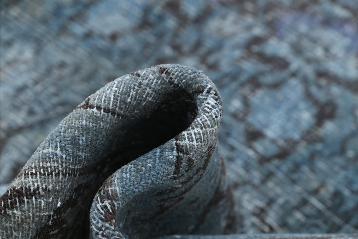 Vintage Persian 7’ 11” x 10’ 10” - No. AV97844 - ALRUG Rug Store