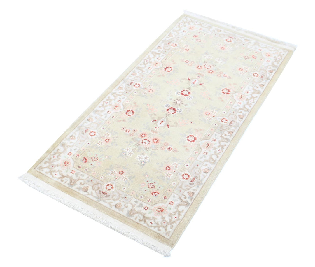 Agra 2’ 0″ x 4’ 2″ - No. AV54376 - ALRUG Rug Store