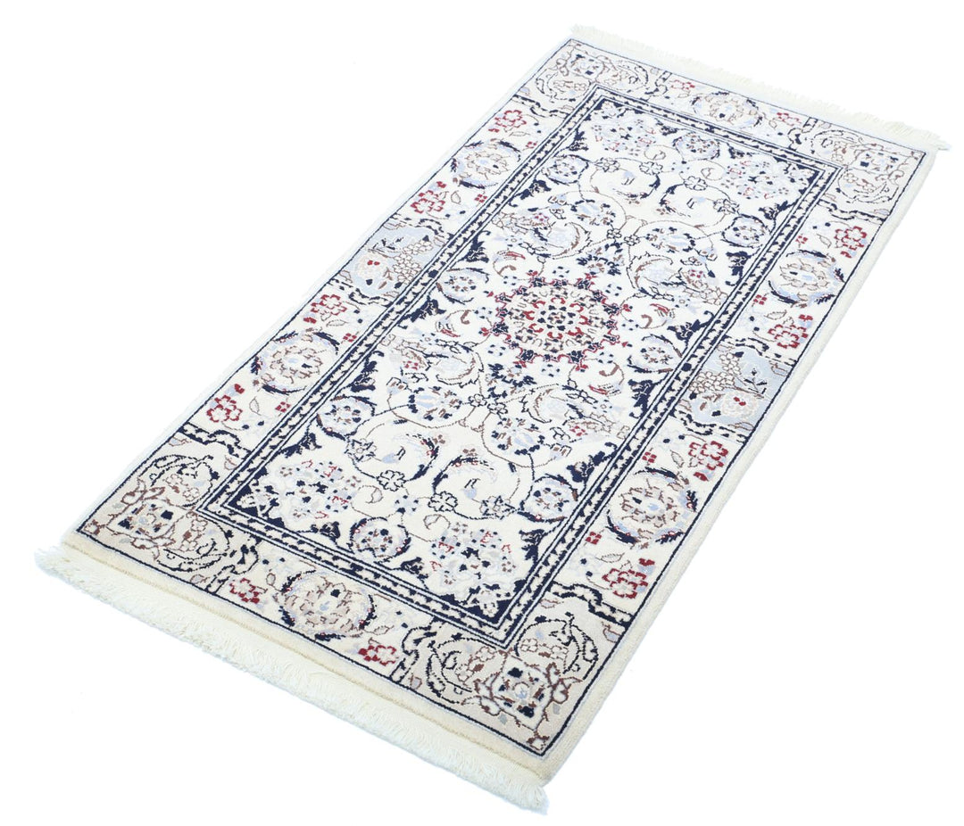 Heritage 2’ 0″ x 3’ 10” - No. AV82223 - ALRUG Rug Store