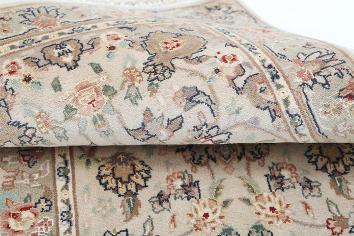 Heritage 2’ 0″ x 3’ 11” - No. AV60623 - ALRUG Rug Store