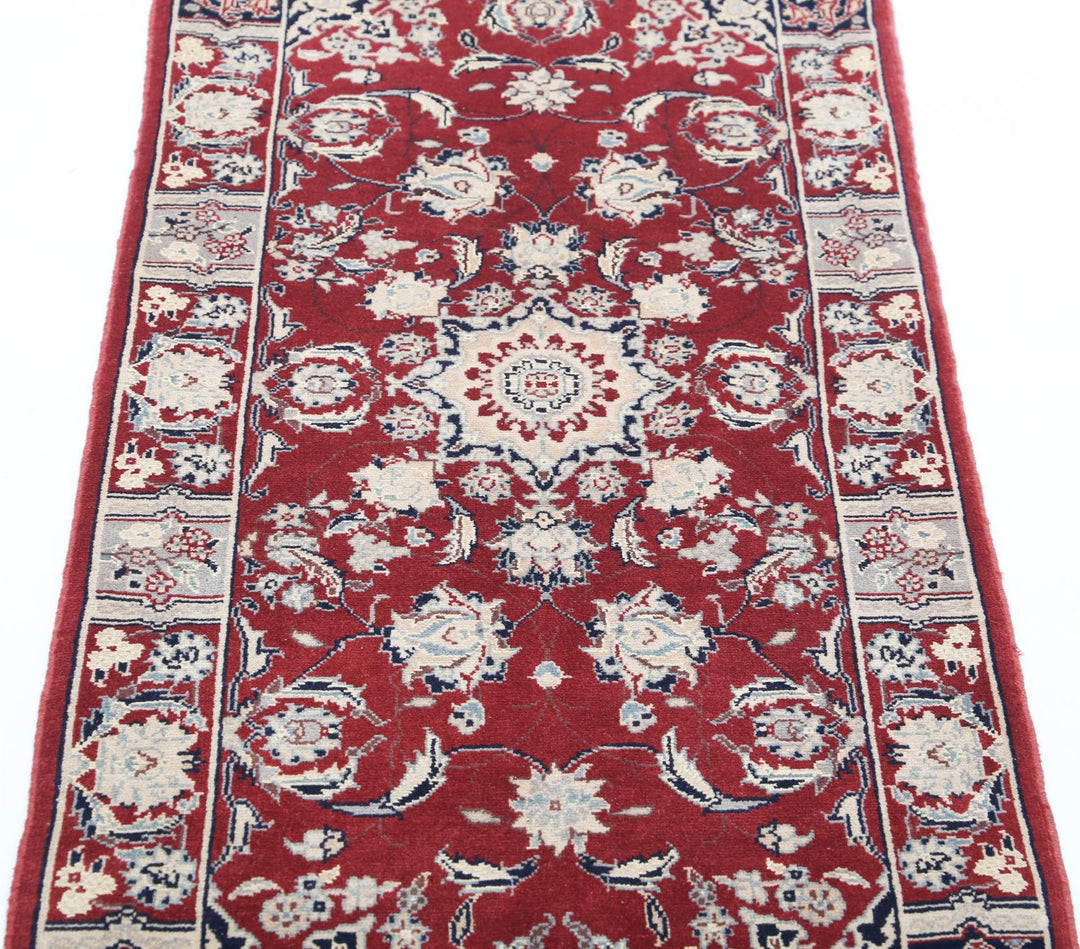 Heritage 2’ 0″ x 4’ 2″ - No. AV45672 - ALRUG Rug Store