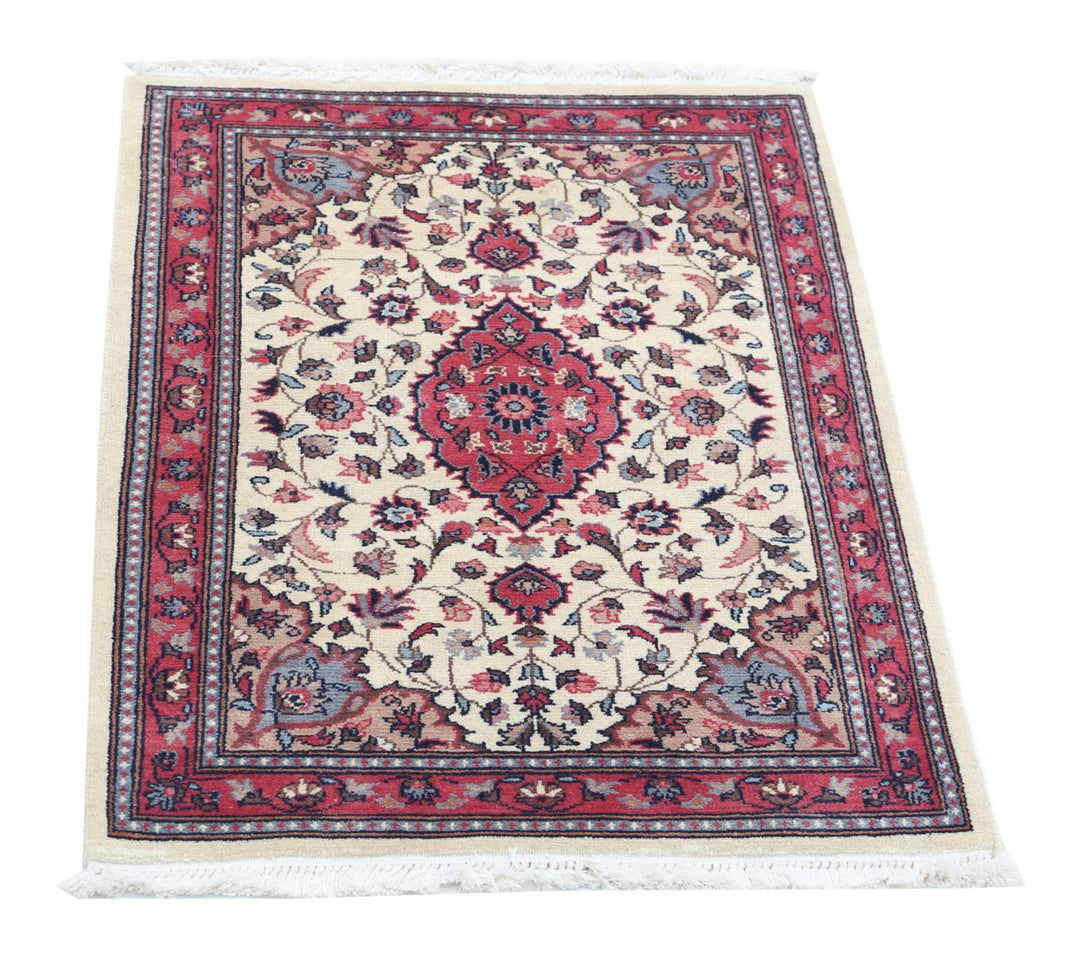 Heritage 2’ 1″ x 3’ 1″ - No. AV32815 - ALRUG Rug Store
