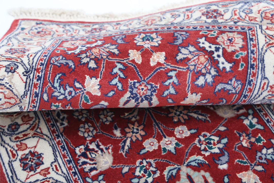 Heritage 1’ 11” x 3’ 10” - No. AV69763 - ALRUG Rug Store