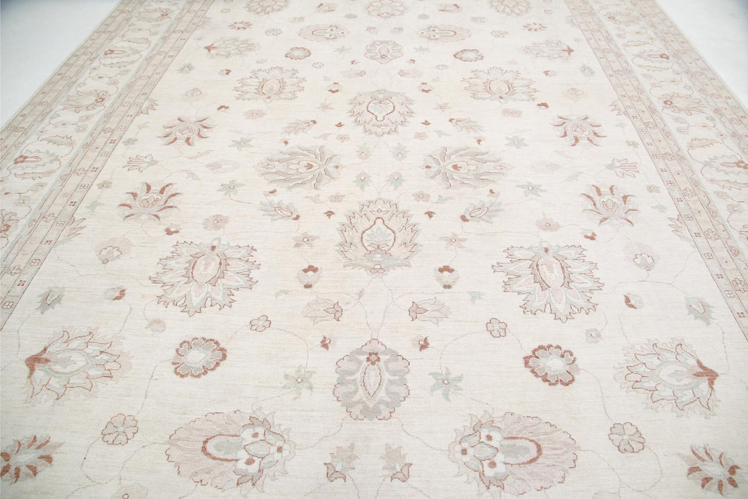 Ivory Pakistani Tabriz Rug 11'9" x 16'10" Hand-Knotted reverse
