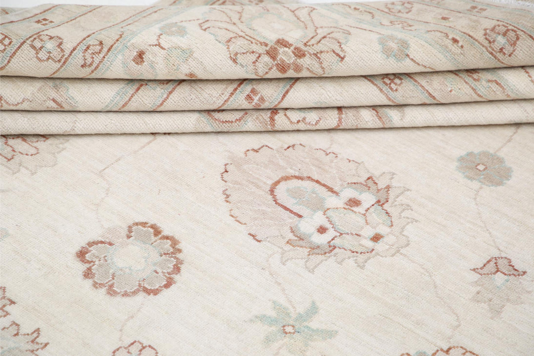 Ivory Pakistani Tabriz Rug 11'9" x 16'10" Hand-Knotted border