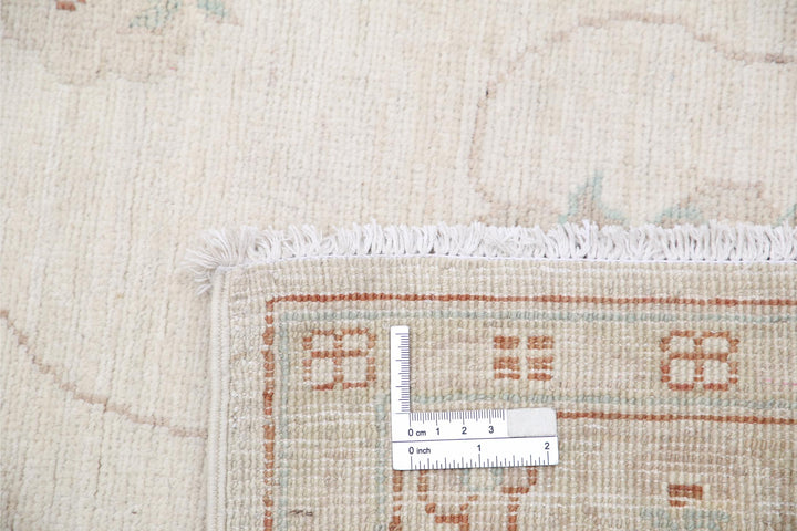 Ivory Pakistani Tabriz Rug 11'9" x 16'10" Hand-Knotted close-up