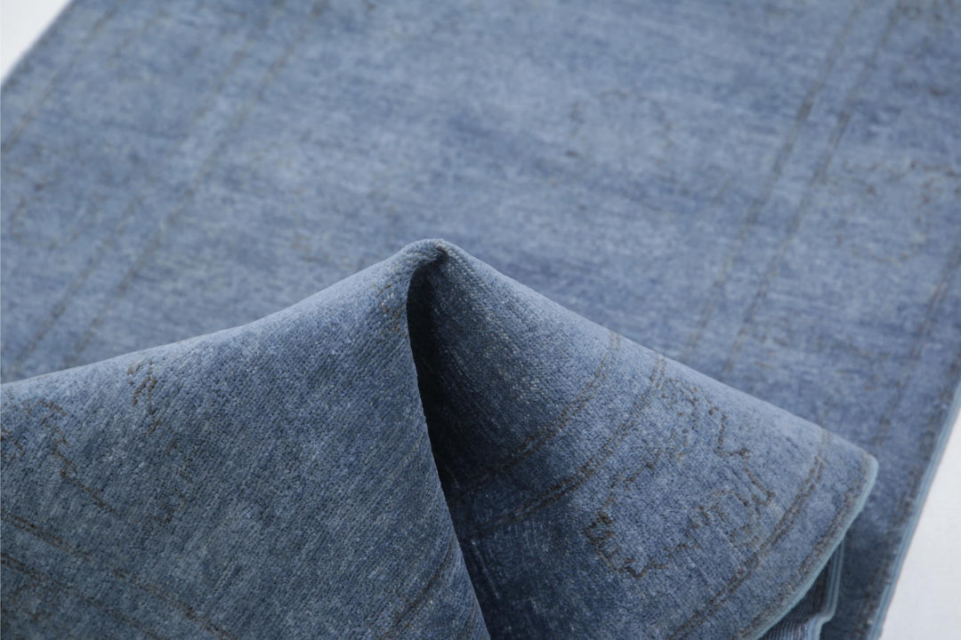 Overdye 2’ 9″ x 10’ 2″ - No. AV78159 - ALRUG Rug Store