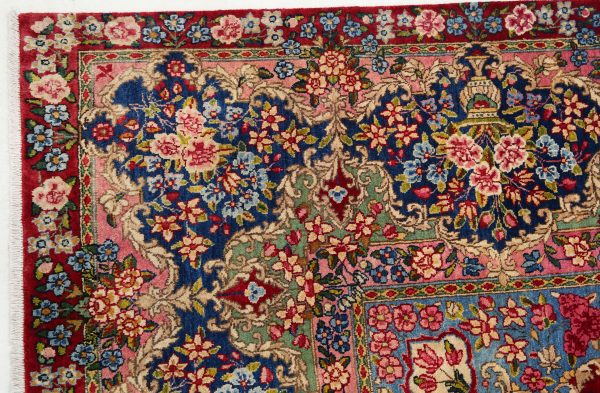 Kerman 9’ 11” x 13’ 9″ - No. AV71010