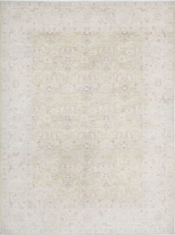 Gold Pakistani Tabriz Rug 6'2" x 8'6" Hand-Knotted