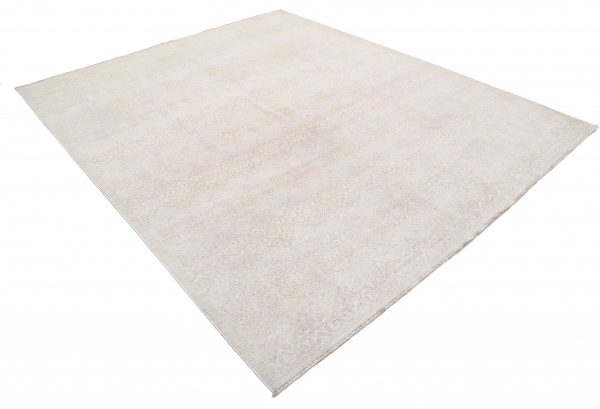Artemix 8’ 0″ x 9’ 4″ - No. AV24195