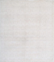 Artemix 8’ 0″ x 9’ 4″ - No. AV24195