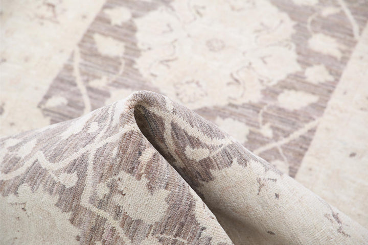 Serenity 2’ 8″ x 9’ 5″ - No. AV95777 - ALRUG Rug Store