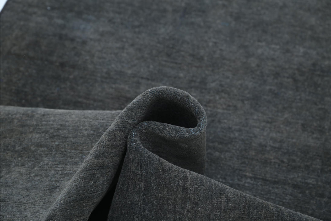 Overdye 3’ 0″ x 9’ 7″ - No. AV65223 - ALRUG Rug Store