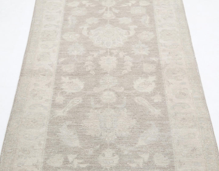 Serenity 2’ 8″ x 8’ 4″ - No. AV10400 - ALRUG Rug Store
