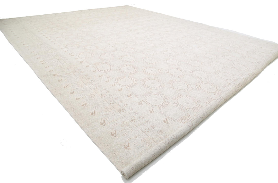 Khotan 17’ 0″ x 23’ 11” - No. AV38992 - ALRUG Rug Store