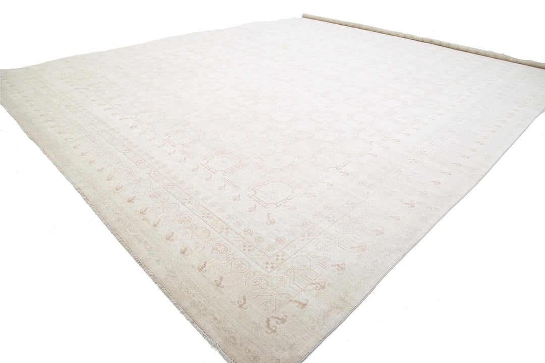 Khotan 17’ 0″ x 23’ 11” - No. AV38992 - ALRUG Rug Store