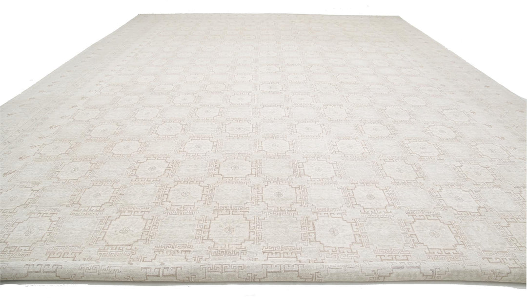 Khotan 17’ 0″ x 23’ 11” - No. AV38992 - ALRUG Rug Store