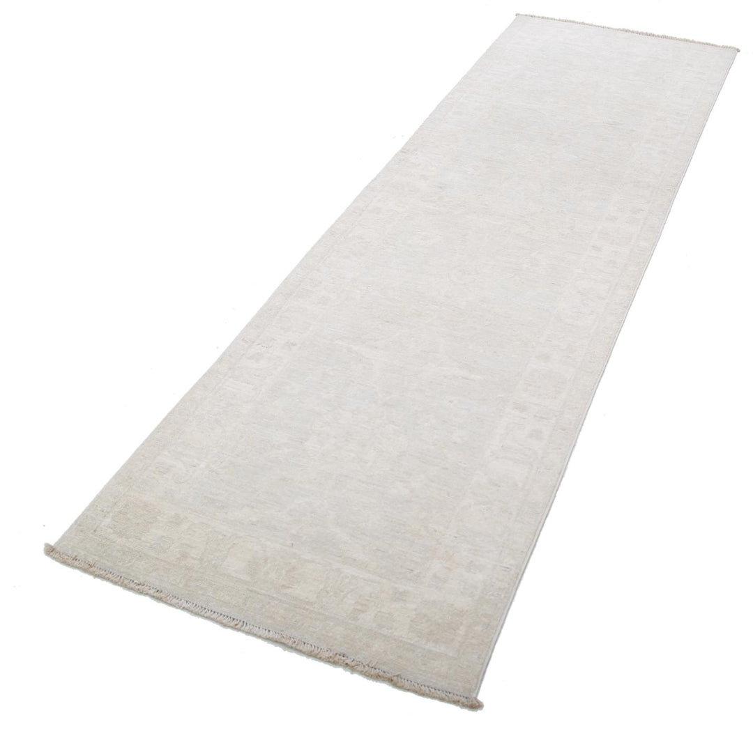 Serenity 2’ 7″ x 8’ 5″ - No. AV46724 - ALRUG Rug Store