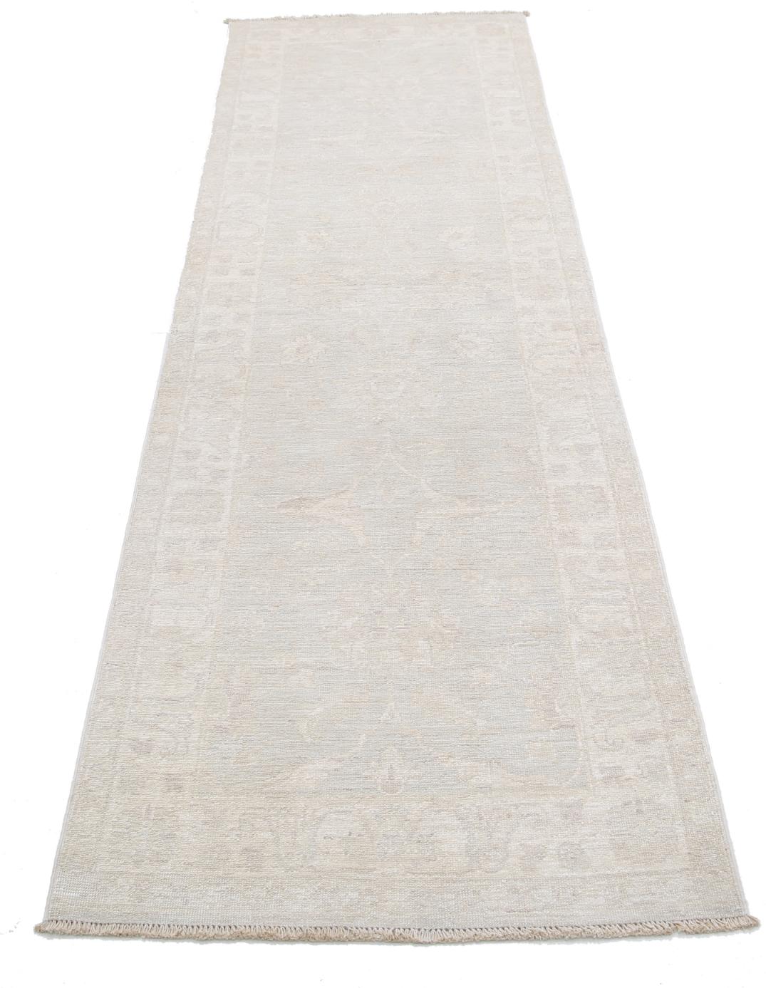 Serenity 2’ 7″ x 8’ 5″ - No. AV46724 - ALRUG Rug Store