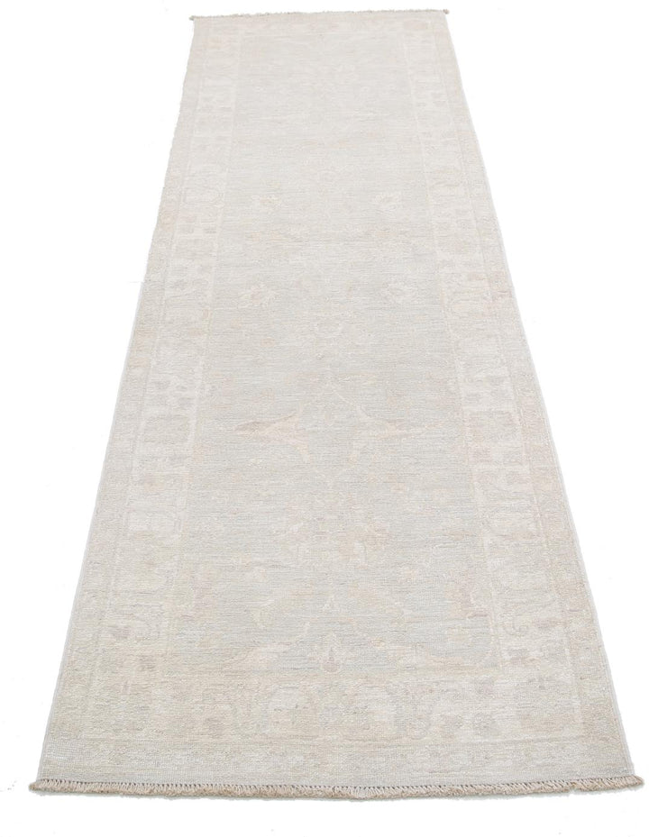 Serenity 2’ 7″ x 8’ 5″ - No. AV46724 - ALRUG Rug Store