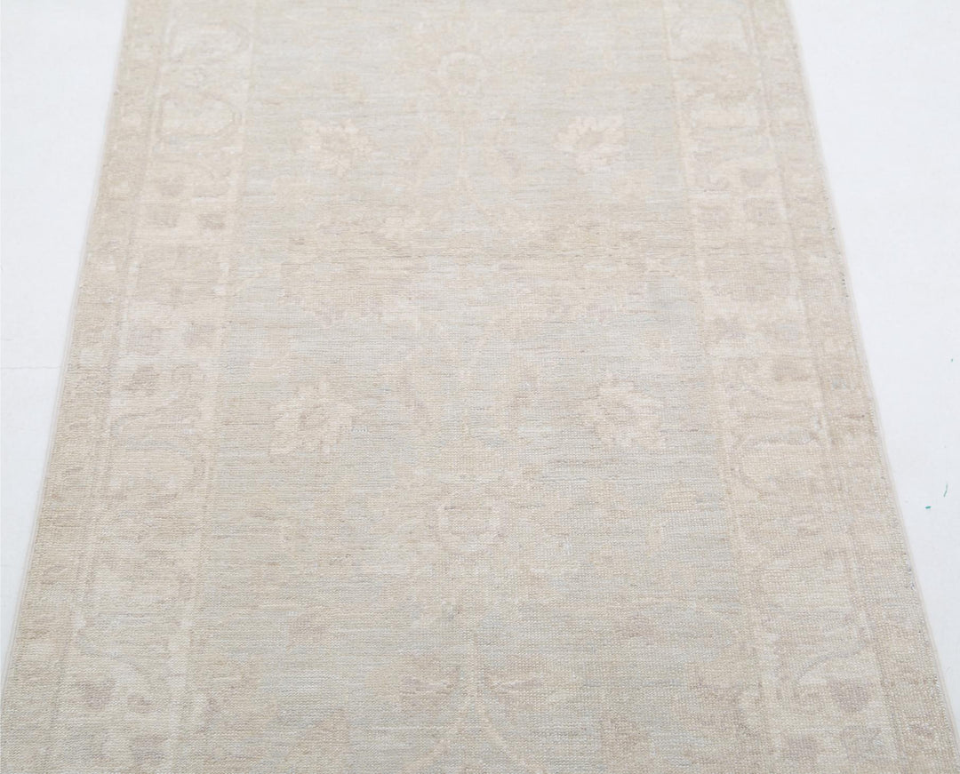 Serenity 2’ 7″ x 8’ 5″ - No. AV46724 - ALRUG Rug Store