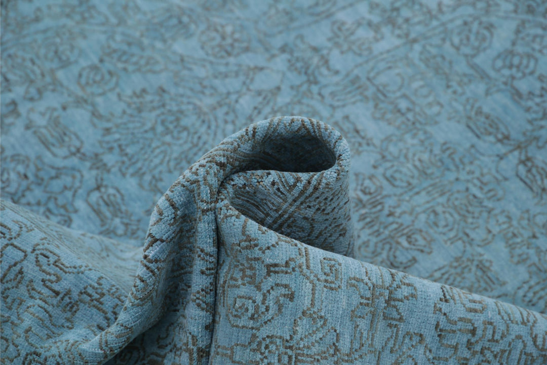 Overdye 8’ 0″ x 9’ 8″ - No. AV14530 - ALRUG Rug Store