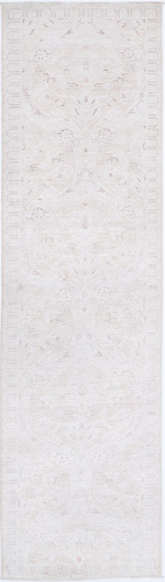Serenity 2’ 6″ x 10’ 5″ - No. AV61816 - ALRUG Rug Store