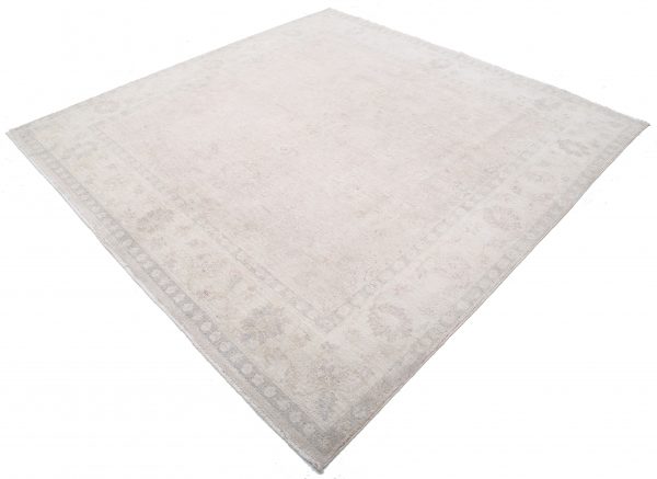 Serenity 7’ 7″ x 7’ 9″ - No. AV47103