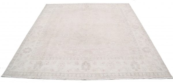 Serenity 7’ 7″ x 7’ 9″ - No. AV47103