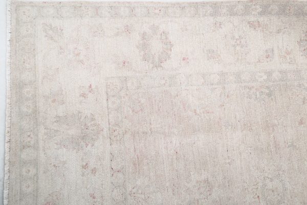 Serenity 7’ 7″ x 7’ 9″ - No. AV47103