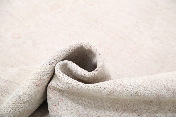 Serenity 7’ 7″ x 7’ 9″ - No. AV47103