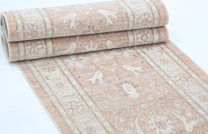 Serenity 2’ 4″ x 9’ 8″ - No. AV16026 - ALRUG Rug Store