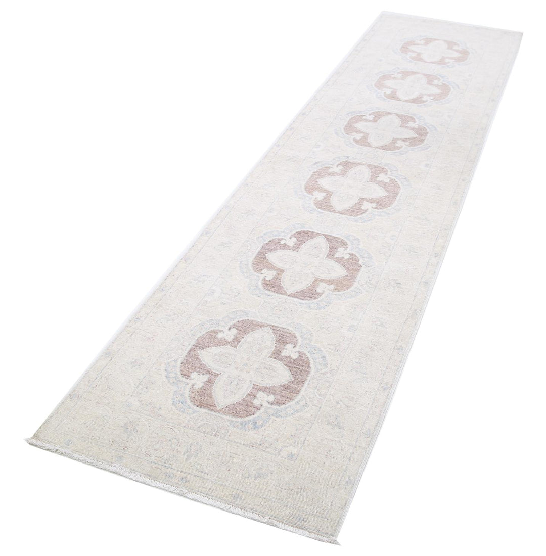 Serenity 2’ 6″ x 10’ 0″ - No. AV42258 - ALRUG Rug Store