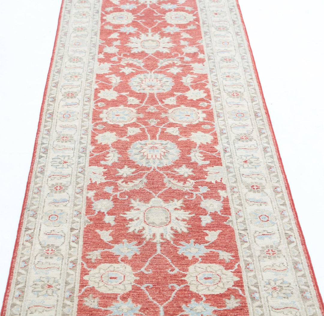 Ziegler 2’ 6″ x 7’ 11” - No. AV83371 - ALRUG Rug Store