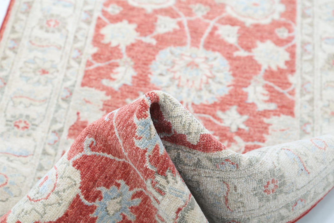 Ziegler 2’ 6″ x 7’ 11” - No. AV83371 - ALRUG Rug Store