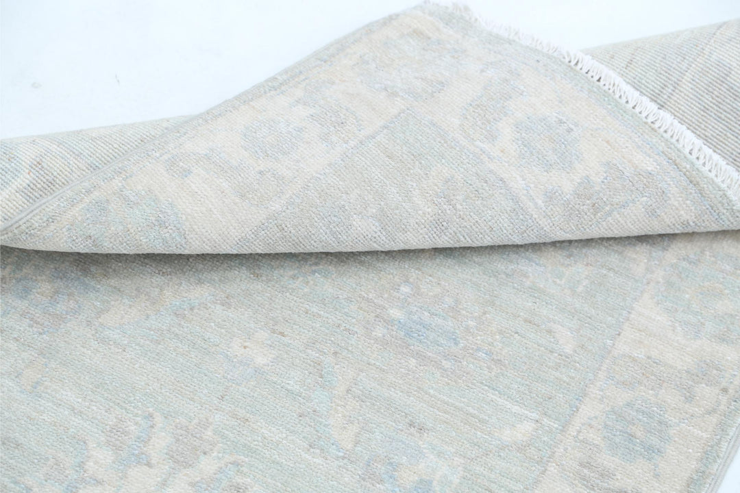 Serenity 2’ 1″ x 2’ 11” - No. AV70147 - ALRUG Rug Store