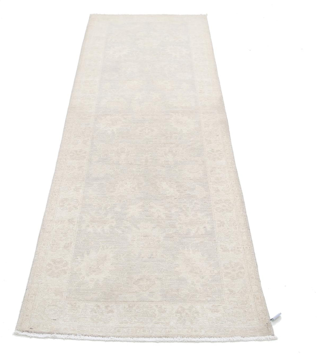 Serenity 2’ 6″ x 7’ 11” - No. AV67984 - ALRUG Rug Store