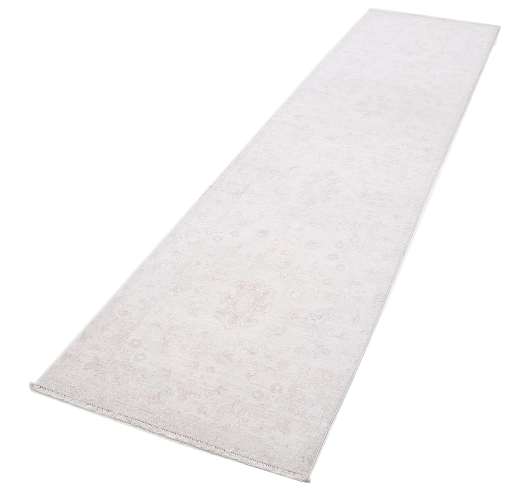 Serenity 2’ 5″ x 9’ 8″ - No. AV80687 - ALRUG Rug Store