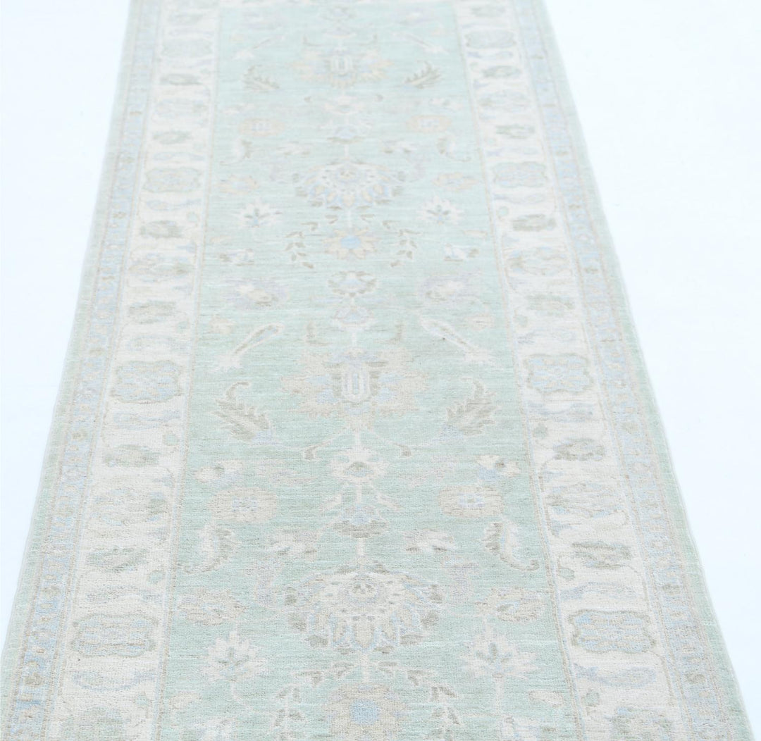 Serenity 2’ 6″ x 8’ 1″ - No. AV96998 - ALRUG Rug Store
