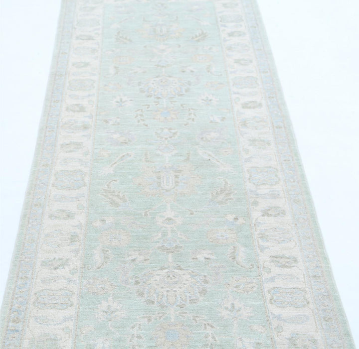 Serenity 2’ 6″ x 8’ 1″ - No. AV96998 - ALRUG Rug Store
