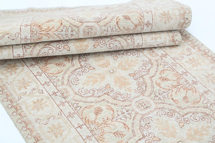 Serenity 3’ 0″ x 11’ 8″ - No. AV11328 - ALRUG Rug Store