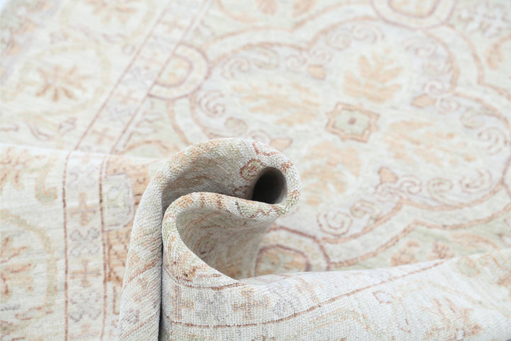 Serenity 3’ 3″ x 9’ 2″ - No. AV12963 - ALRUG Rug Store