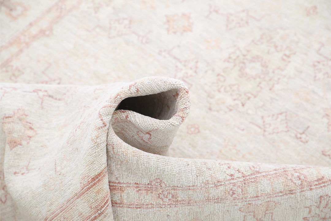 Serenity 3’ 10” x 10’ 8″ - No. AV89408 - ALRUG Rug Store